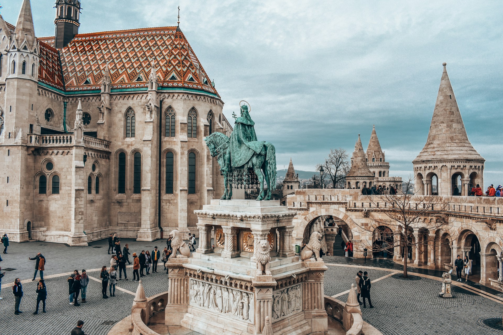 emma-fabbri-2TmsyZXMNTE-unsplash